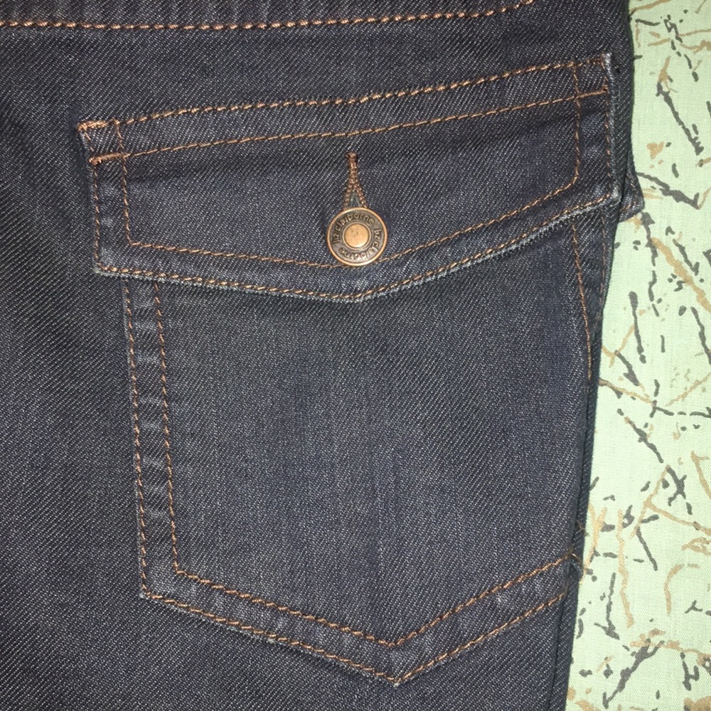 Liz Claiborne ladies jeans- slim. - Picture 6 of 8